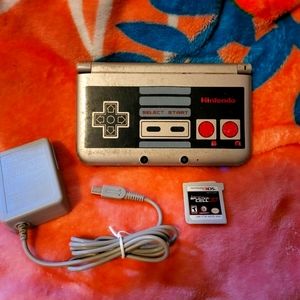 Nintendo  3DS XL